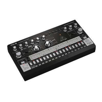 Драм-машина BEHRINGER RD-6-BK аналоговая на основе легендарной TR-606