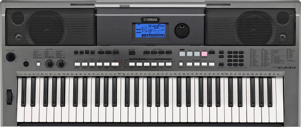 Синтезатор YAMAHA PSR-E443 с автоаккомпанементом