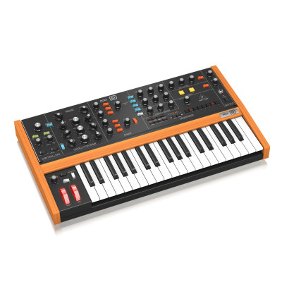 BEHRINGER POLY D -  аналоговый 4-х голосный полифонический синтезатор