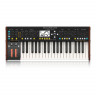 Behringer DEEPMIND 6 - аналоговый синтезатор 37 клавиш