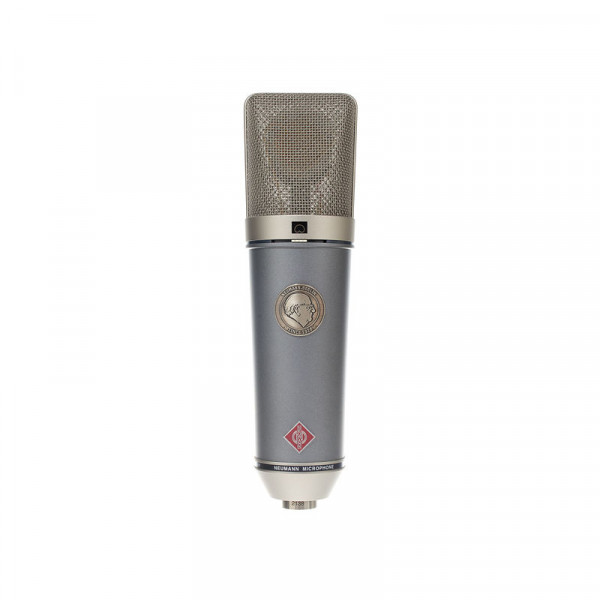 Neumann TLM 67 - бестрансформаторный микрофон с большой диафрагмой