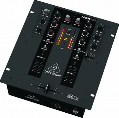 DJ пульт Behringer NOX101 PRO MIXER